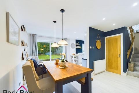 25 School Lane, South Milford, Leeds, LS25 5NA