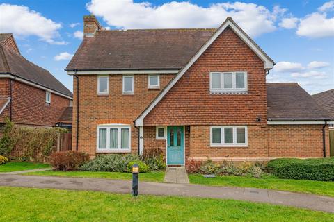 3 bedroom detached house for sale, Queen Elizabeth Park