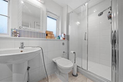 22 Macdowall Road, Guildford, GU2 9LD
