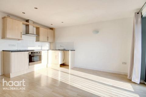 1 bedroom flat for sale, Beacon Road, Chatham