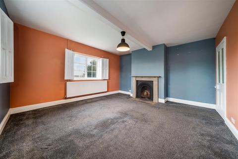 4 bedroom property with land for sale, Markland Farm, Markland Lane, Clowne, S43 4AY