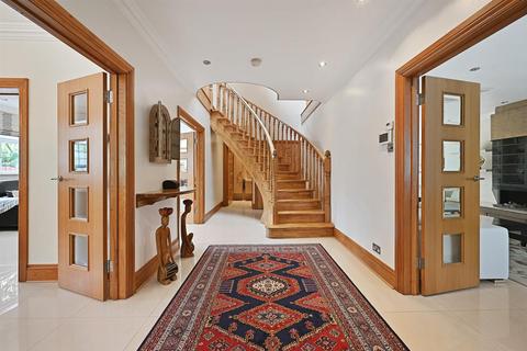 undefined, Stanmore Hill, Stanmore HA7 3ED