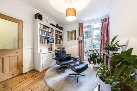 4 bedroom house to rent, Clovelly Road, London W5