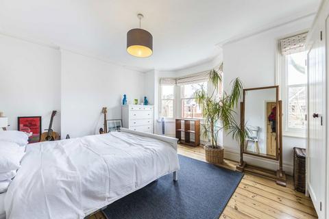 4 bedroom house to rent, Clovelly Road, London W5