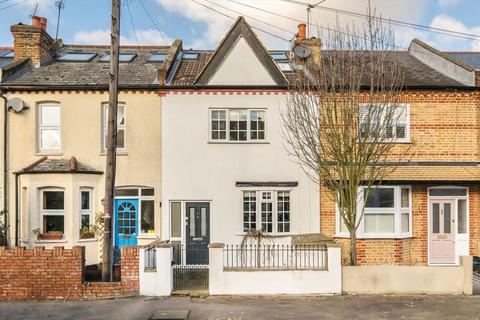 3 bedroom house for sale, Gould Road, Twickenham TW2