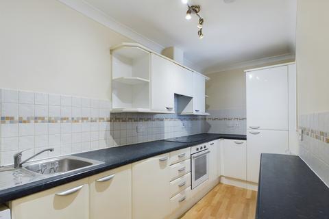 2 bedroom flat to rent, Crown Heights, Alencon Link, Basingstoke, RG21