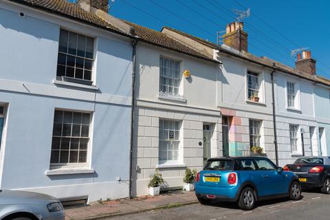 2 bedroom terraced house for sale, Queens Gardens, North Laine, Brighton