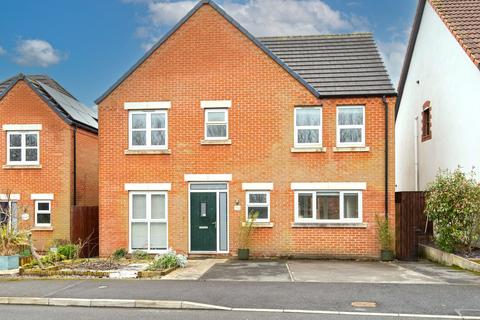 4 bedroom detached house to rent, Harvester Way, Chesterfield S43