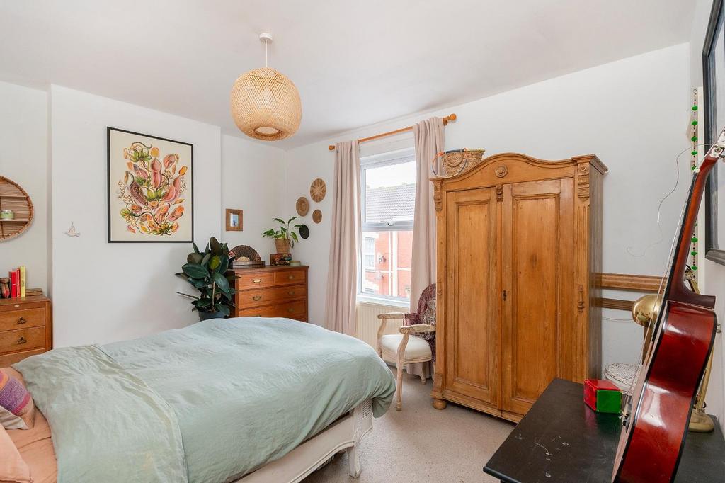 3 B9 SRD - Bedroom B.jpg