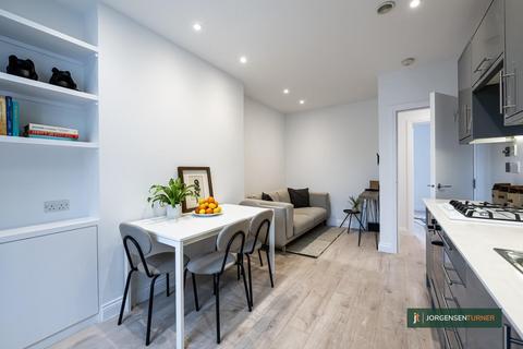 2 bedroom apartment for sale, Loftus Road, Shepherds Bush, London W12 7EL