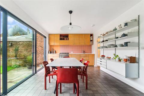 2 Old Dock Close, Richmond, TW9 3BL