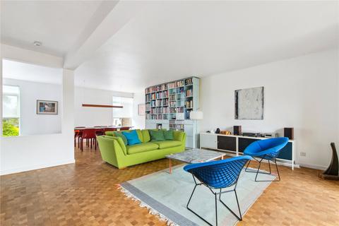 2 Old Dock Close, Richmond, TW9 3BL