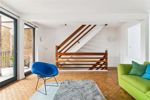 2 Old Dock Close, Richmond, TW9 3BL