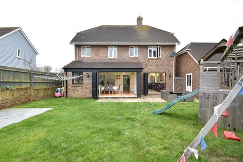 4 bedroom detached house for sale, Peacocke Way, Rye