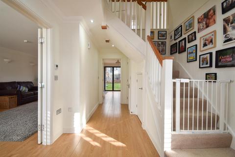 4 bedroom detached house for sale, Peacocke Way, Rye