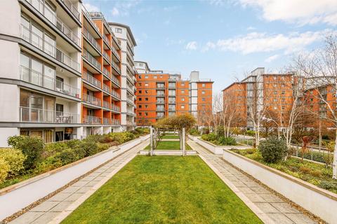 2 bedroom apartment to rent, Holland Gardens, Brentford