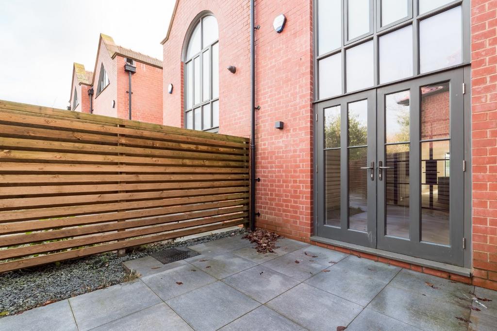 Rear Courtyard
