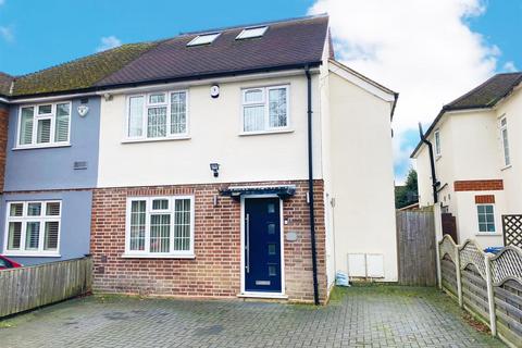 4 bedroom semi-detached house for sale, London Road, Datchet