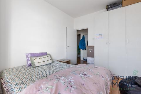 1 bedroom flat to rent, Queensbridge Road, London, E8