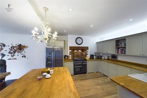 75 Warnham Court Road, Carshalton, SM5 3ND