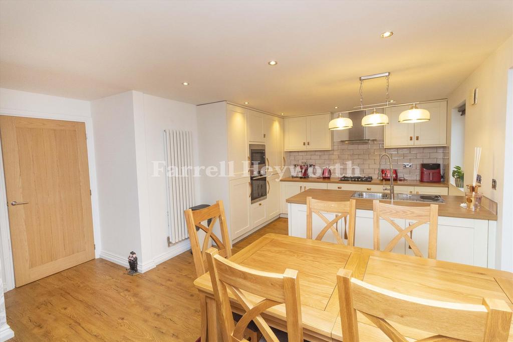 Dining Kitchen Area