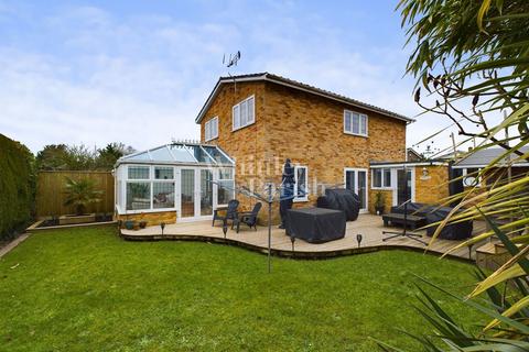 undefined, Lewis Drive, Roydon