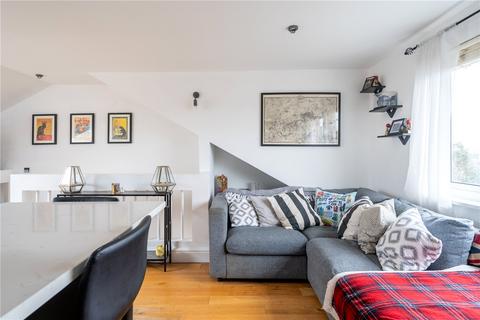 Flat C, 10 Ellison Road, London, SW16 5BY