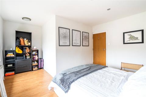 Flat C, 10 Ellison Road, London, SW16 5BY