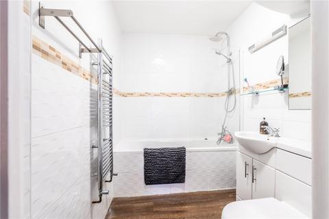 Flat C, 10 Ellison Road, London, SW16 5BY