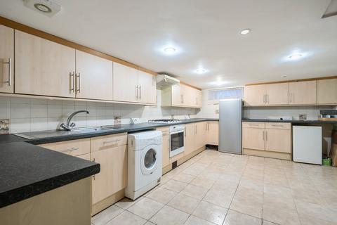 3 bedroom terraced house for sale, 5 Queens Square, Kirkby Lonsdale, LA6 2AZ