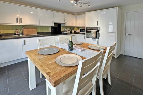 109 Old Quarry Drive, Exminster, Exeter, EX6 8FJ