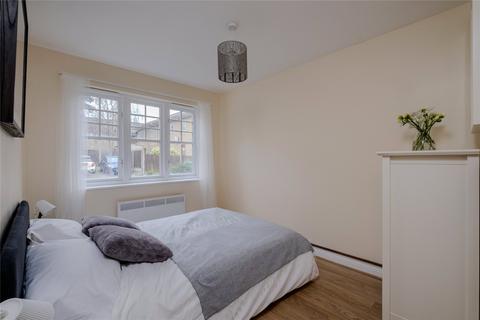 2 bedroom apartment for sale, Fawcett Close, London SW16