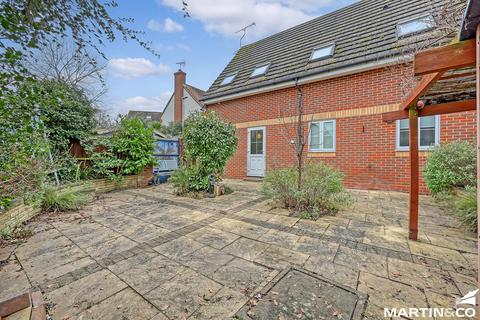 16 Samuel Manor, Chelmer Village, Chelmsford, CM2 6PU