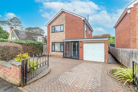 3 bedroom detached house for sale, Goodwood Avenue, Worcester