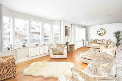 18 Apley Close, Harrogate, HG2 8PS