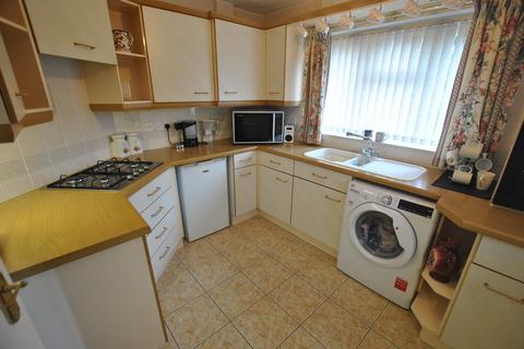 2 bedroom detached bungalow for sale, Guinea Close, Oakengates, Telford, TF2 6NF