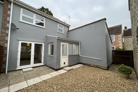 2 bedroom end of terrace house to rent, Newport, Warminster