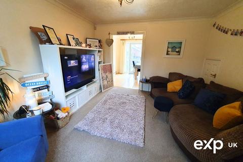 25 Bridle Close, Upton, Poole, BH16 5SU