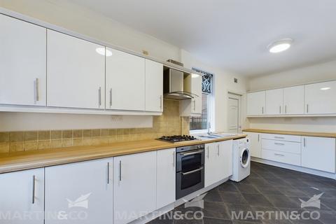Lifford Road, Wheatley