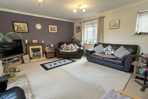 4 bedroom detached house for sale, Hackney Way, Westbury