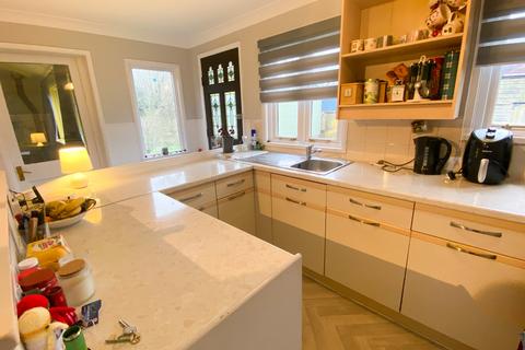 1 bedroom detached house for sale, Laleham Reach, Chertsey KT16