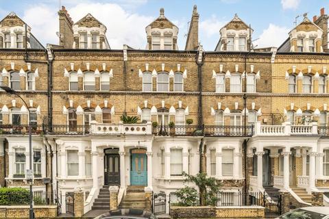 3 bedroom flat to rent, Gunterstone Road, London W14