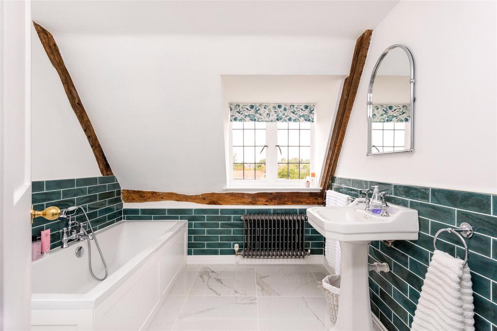 Second Flr Bathroom