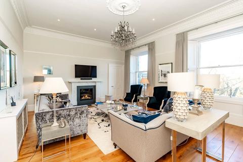 4 bedroom apartment to rent, Forres Street, Edinburgh, Midlothian