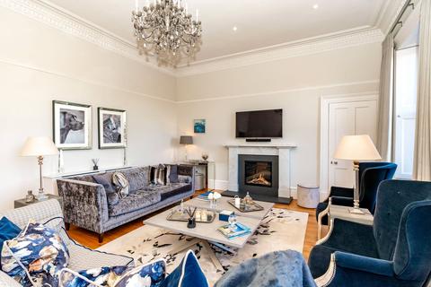 4 bedroom apartment to rent, Forres Street, Edinburgh, Midlothian