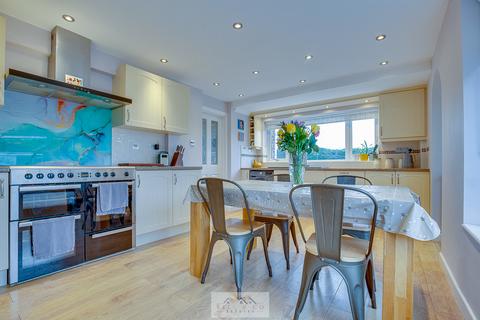3 bedroom detached house for sale, Aylsham Drive, Sheffield S26