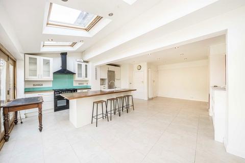 3 Marble Hill Close, Twickenham, TW1 3AY