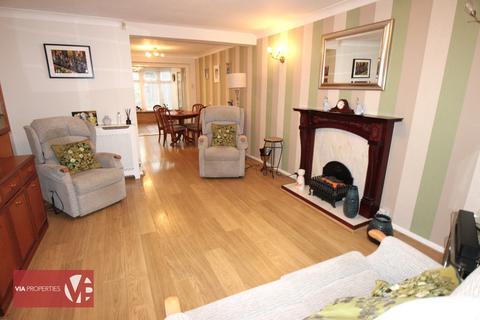 3 bedroom terraced house for sale, Silverfield, Broxbourne EN10