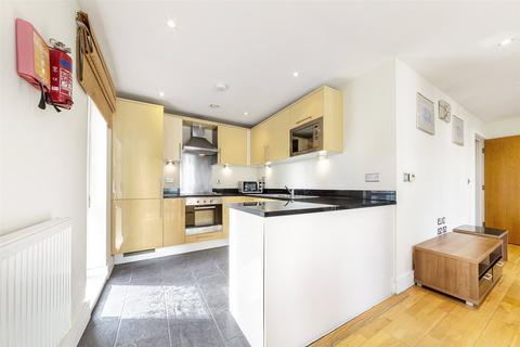 3 bedroom apartment for sale, 15 Indescon Square, London E14