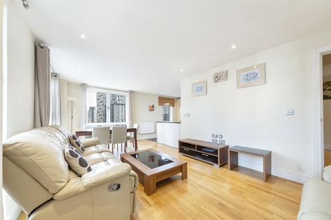 3 bedroom apartment for sale, 15 Indescon Square, London E14